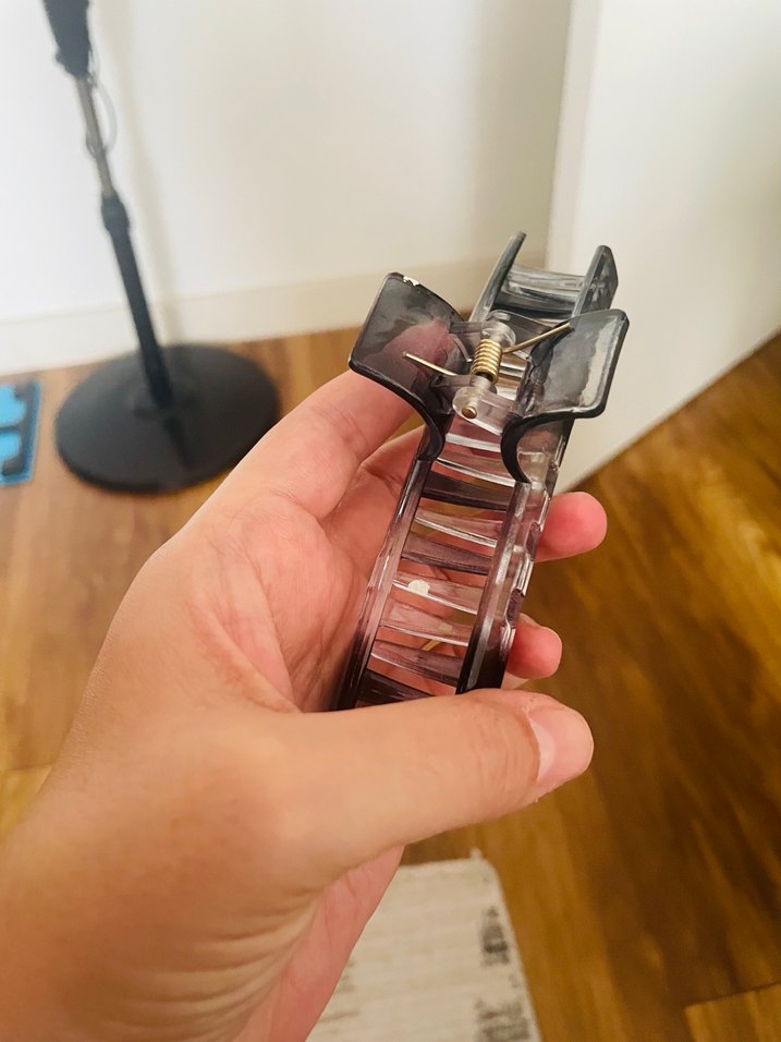 Şeffaf Gri Plastik Saç Tokası - Görsel 3