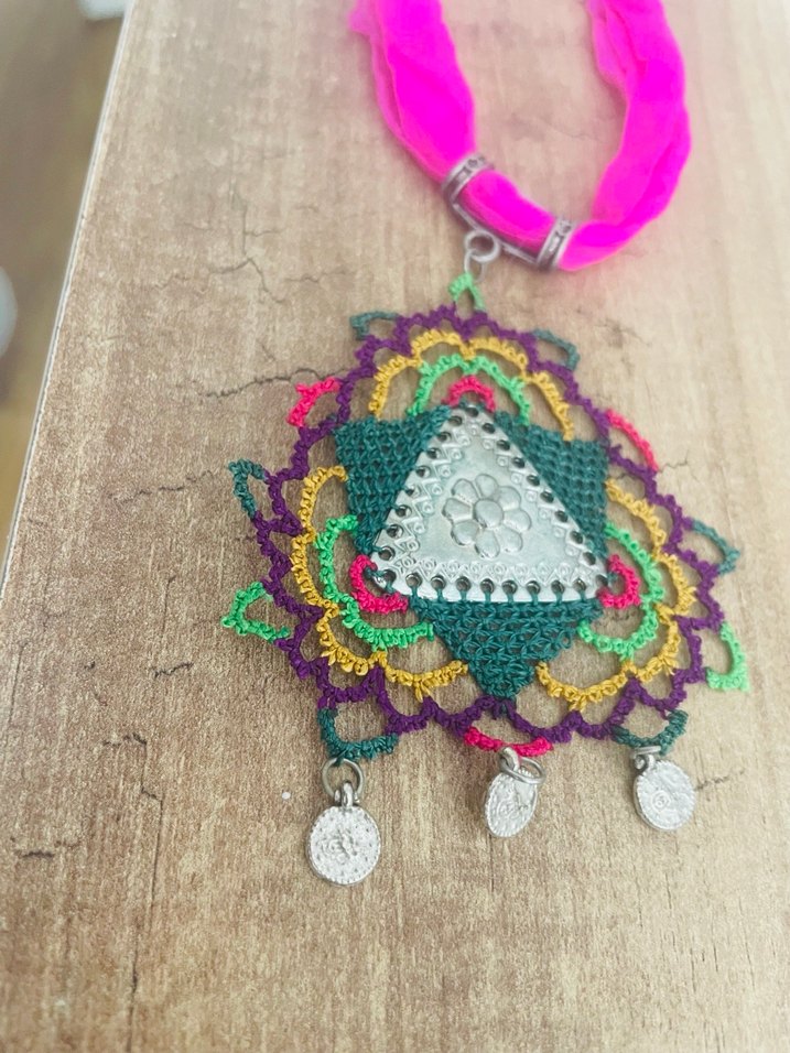 Renkli Nakışlı Uzun Bohem Kolye - Görsel 2