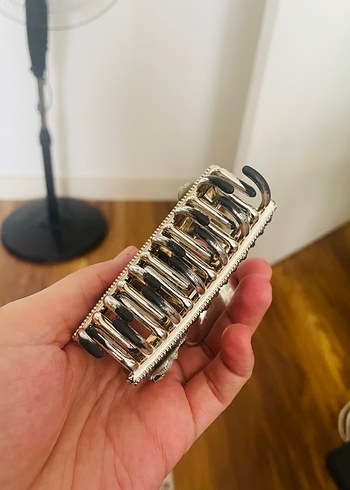 Metal Tokalı Gri Saç Tokası - Görsel 2