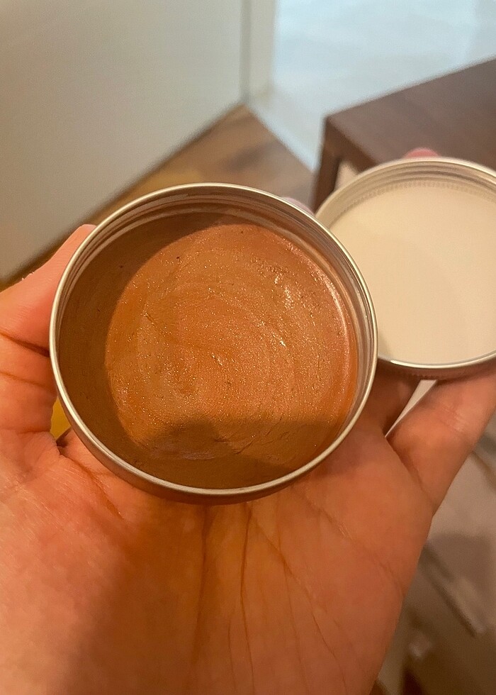 Revolution dudak ve yanak balmı - Görsel 3