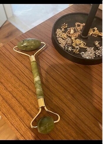 Yeşim Taşı Yüz Masaj Aleti - Görsel 3