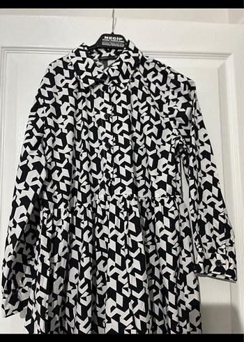 Siyah beyaz elbise - Görsel 7