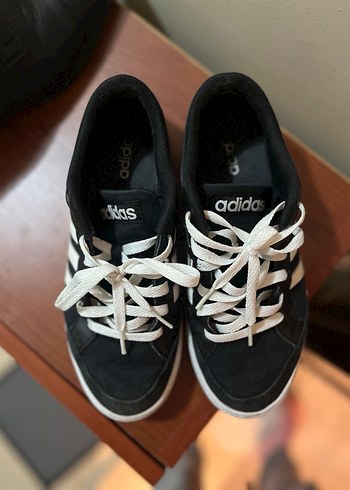 Adidas Siyah Beyaz Bağcıklı Erkek Spor Ayakkabı - Görsel 7