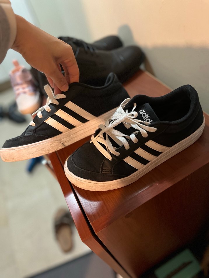 Adidas Siyah Beyaz Bağcıklı Erkek Spor Ayakkabı - Görsel 4