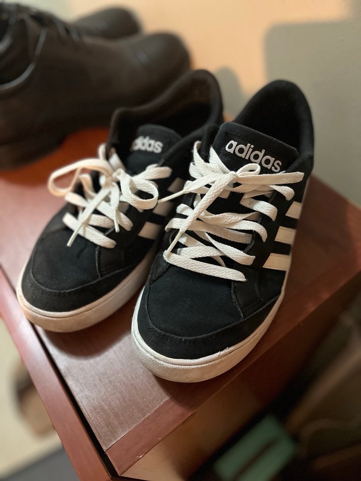 Adidas Siyah Beyaz Bağcıklı Erkek Spor Ayakkabı - Görsel 3