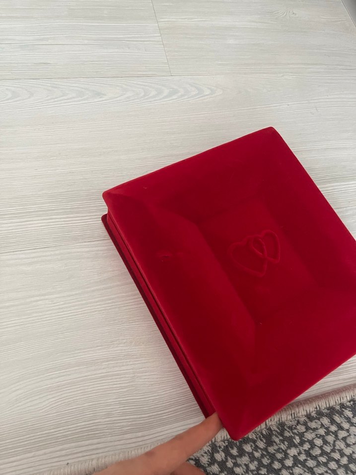 Kırmızı Kalp Desenli takıKutusu - Görsel 2