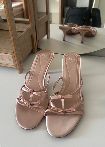 Bej Stiletto Topuklu Kadın Terlik Ayak numaram 38 terlik oluyor