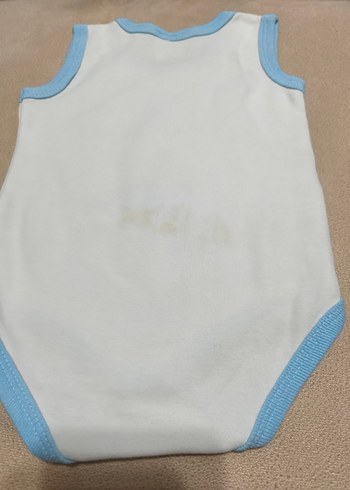 Beyaz Mavi Kenarlı Erkek Bebek Kolsuz Body - Görsel 4