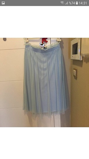 harika tül etek hic giyilmedi