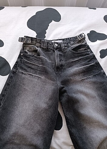 BERSHKA BAGGY JEAN