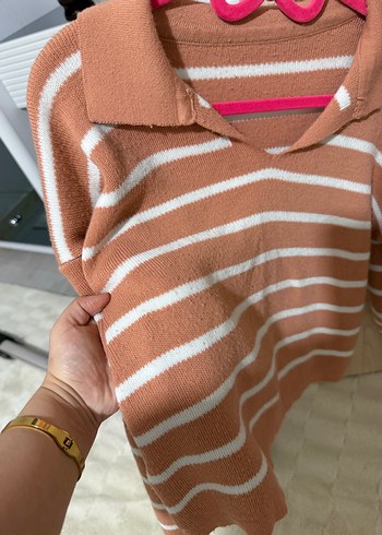 Bej Çizgili V Yaka Örgü Kadın Kazak - Görsel 2