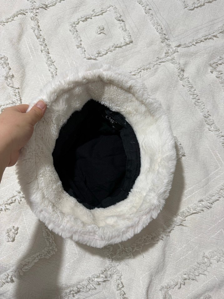 Beyaz Kadın Peluş Şapka - Görsel 4