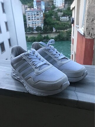Spor ayakkabı