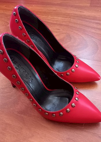 Kırmızı Deri zımbalı Kadın Stiletto Topuklu Ayakkabı