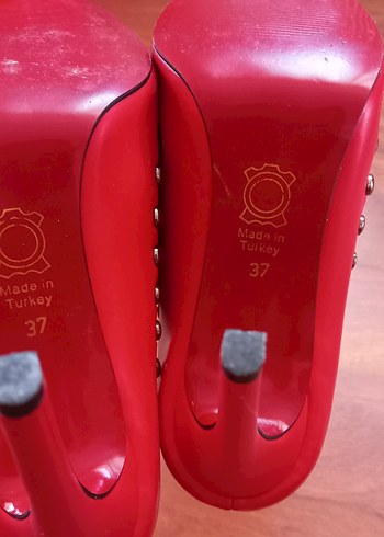 37 Beden Kırmızı Deri zımbalı Kadın Stiletto Topuklu Ayakkabı