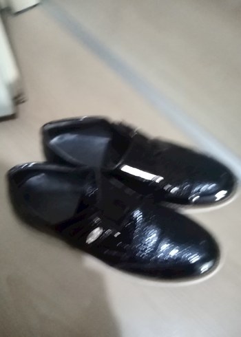 Parlak Siyah Yılan Desenli Tokalı Erkek Ayakkabı - Görsel 3