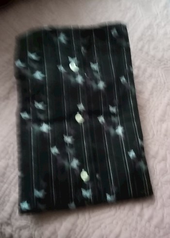 Düğmeli Siyah Desenli Erkek Gömlek - Görsel 5