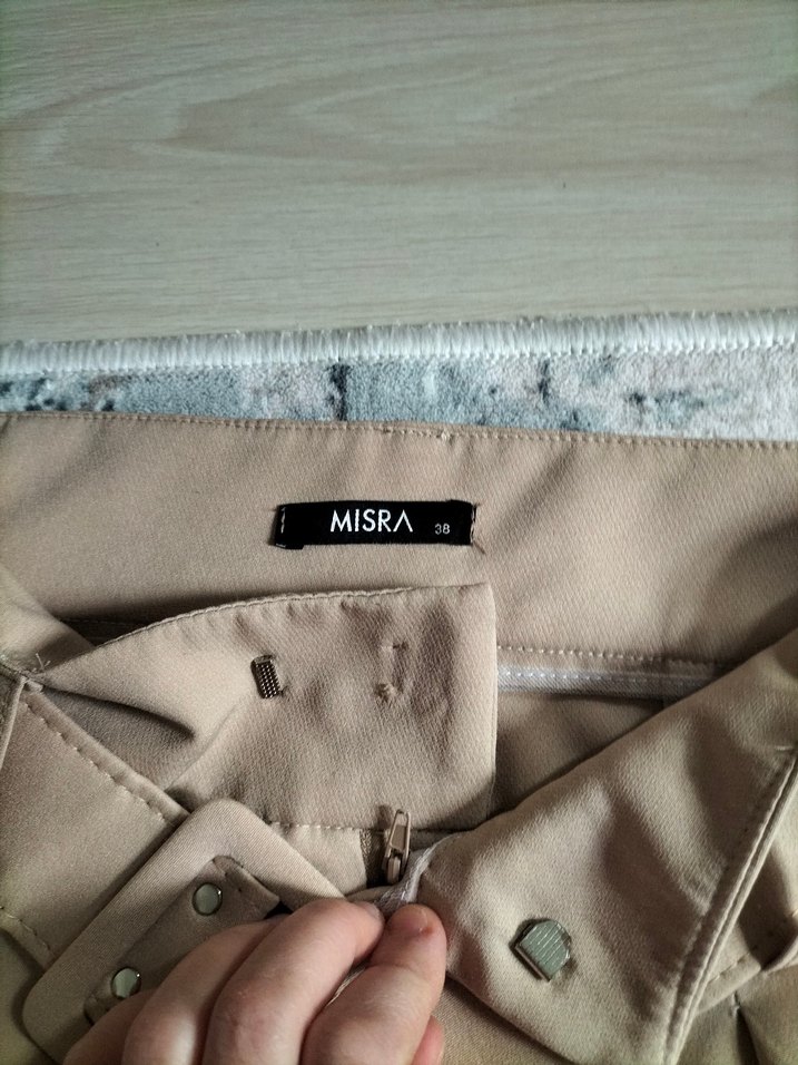 Kemer Detaylı Bej Kadın Kumaş Pantolon - Görsel 4