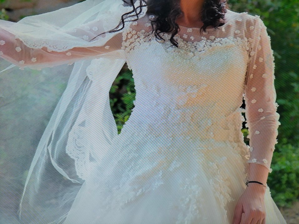 Uzun Kollu Beyaz A-Line Gelinlik - Görsel 3