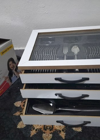 Beyaz Kutulu Çatal Kaşık Takımı - Görsel 9