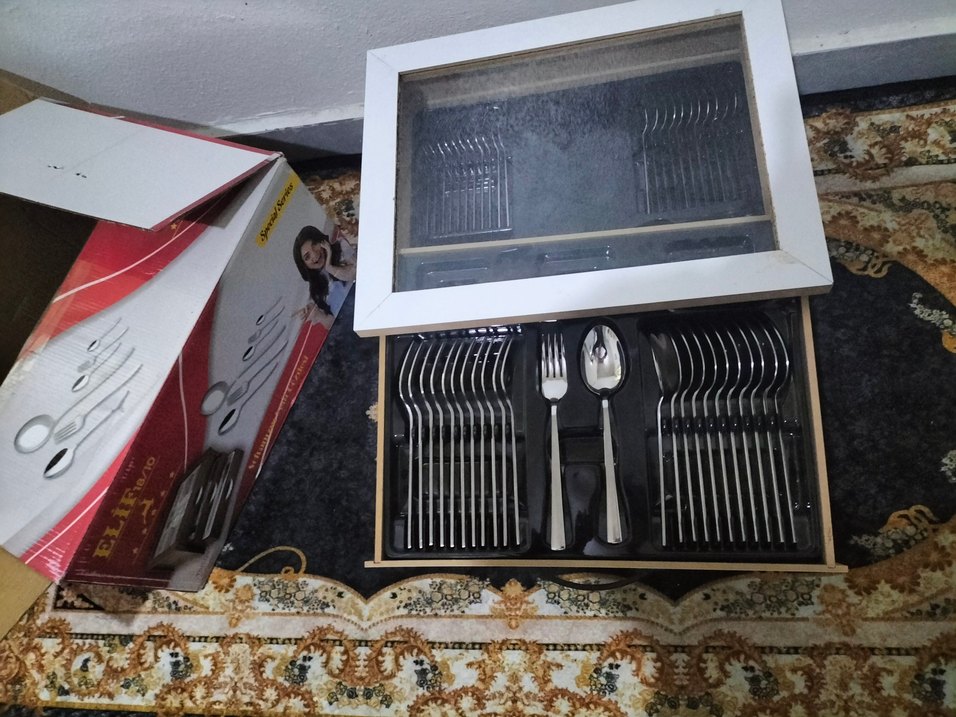 Beyaz Kutulu Çatal Kaşık Takımı - Görsel 3