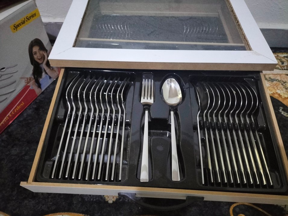 Beyaz Kutulu Çatal Kaşık Takımı - Görsel 2