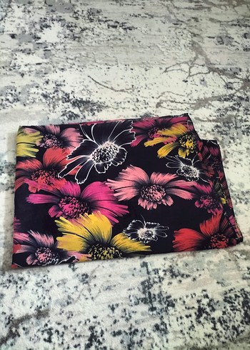 Hazır Şal Bordo Çiçek Desenli İpek Görünümlü Fular - Görsel 12