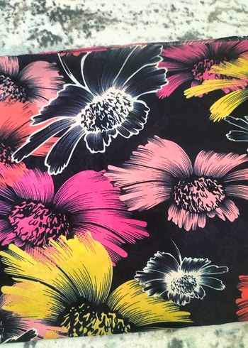 Hazır Şal Bordo Çiçek Desenli İpek Görünümlü Fular - Görsel 10