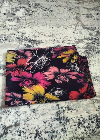 Hazır Şal Bordo Çiçek Desenli İpek Görünümlü Fular - Görsel 9