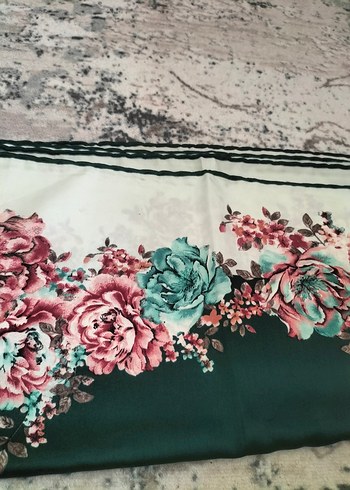 Hazır Şal Bordo Çiçek Desenli İpek Görünümlü Fular - Görsel 7