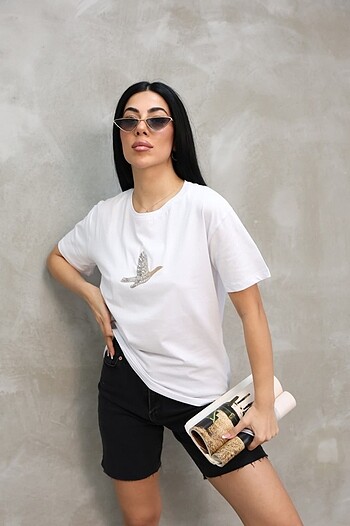 Beymen model taşlı tshirt