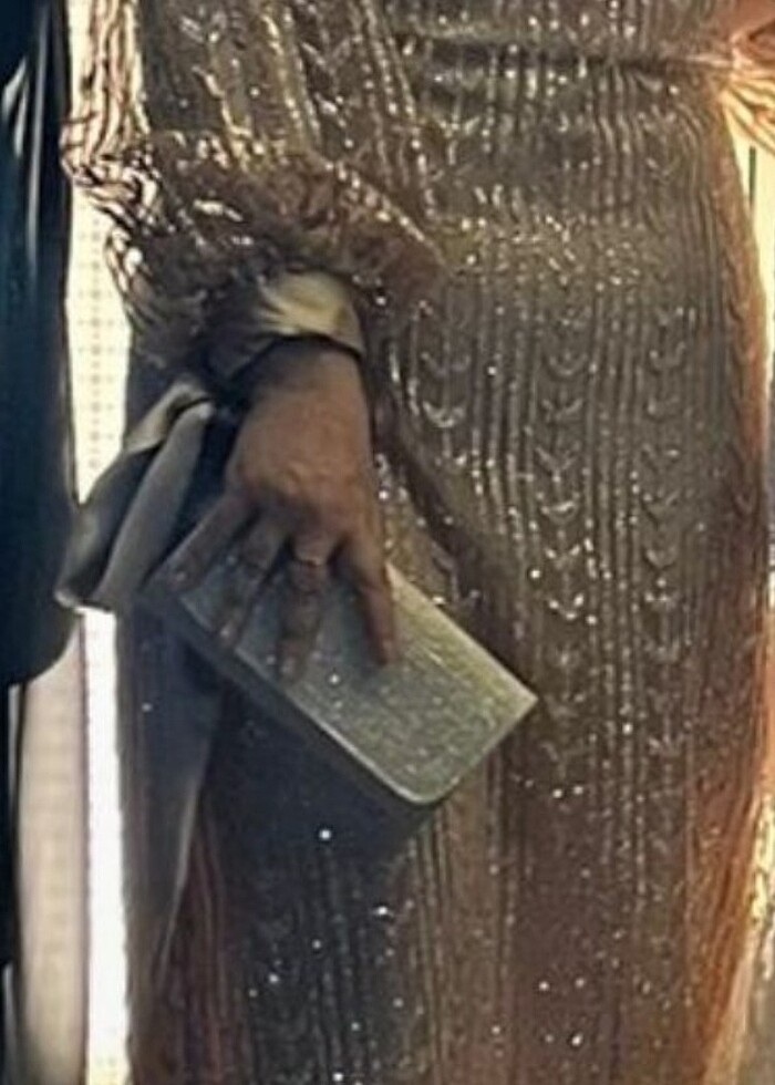 Yeni sezon modeli bir defa giydi - Görsel 2