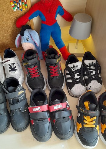 Kırmızı Siyah Erkek Çocuk Spor Ayakkabı marvel - Görsel 5