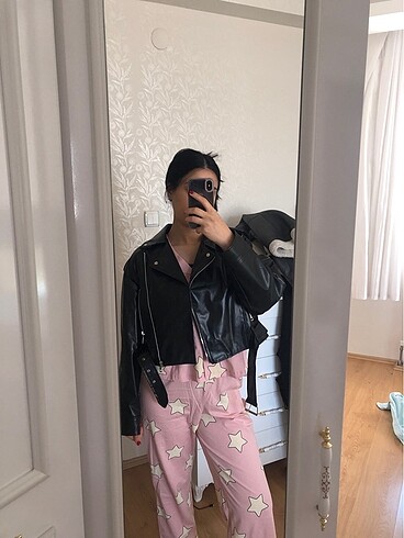 m Beden siyah Renk Kadın siyah deri ceket oversize crop zara model