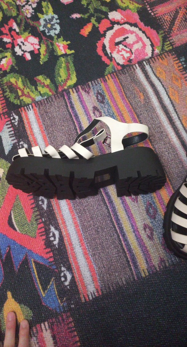 Beyaz Kadın Dolgu Topuklu Sandalet - Görsel 2