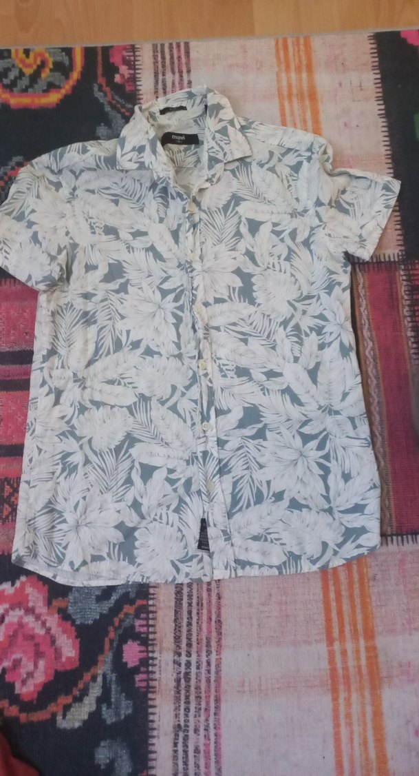 Kırmızı Düğmeli  Kısa Kollu Gömlekler - Görsel 3