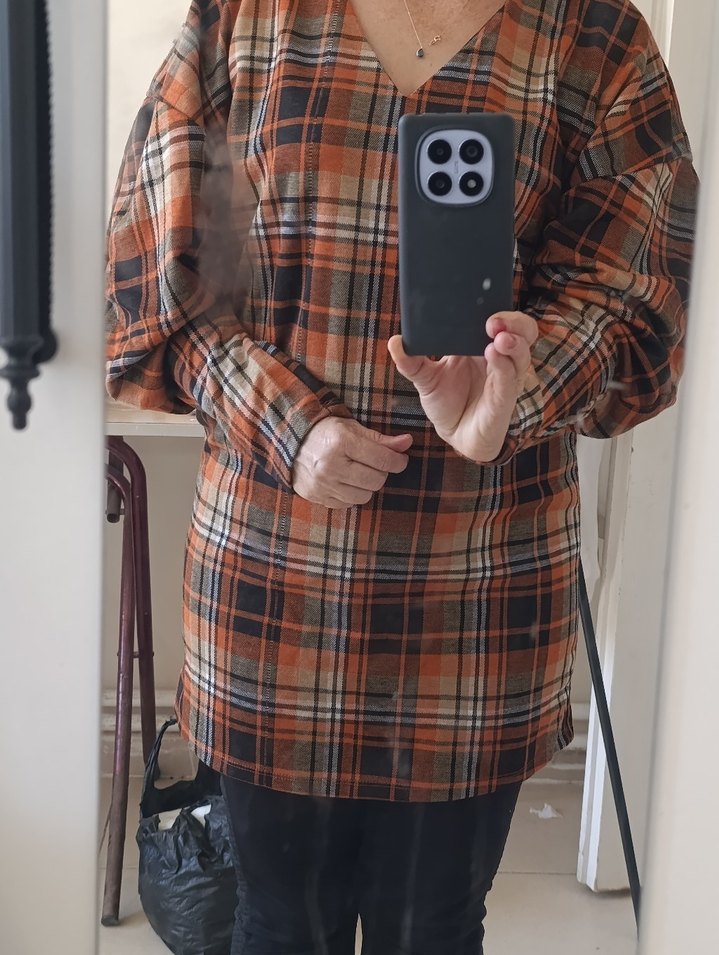 şişme kol modelli  ve yaka tunik üst - Görsel 3