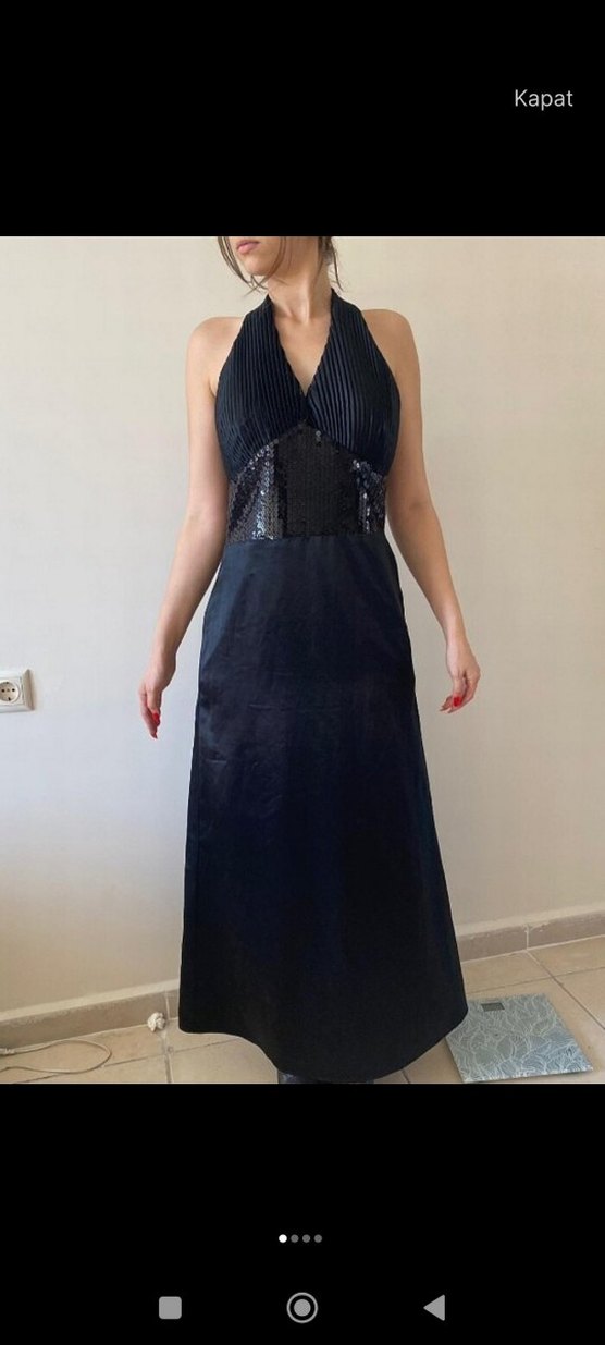 Siyah Pilili V Yaka Uzun Abiye Elbise - Görsel 2