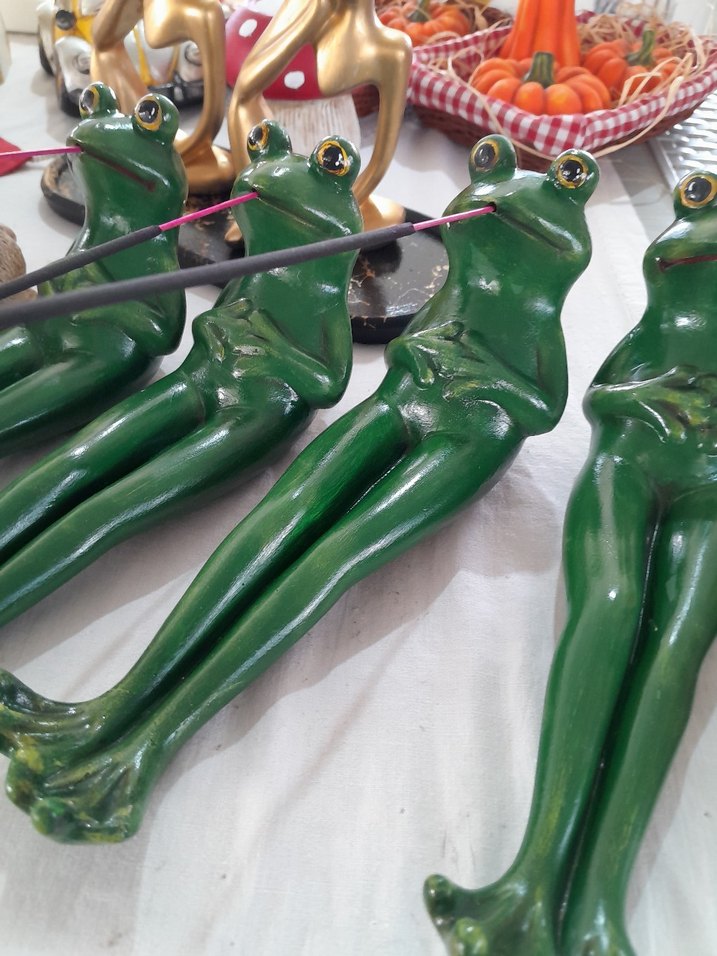Uzun Bacaklı Yeşil Kurbağa Biblo tütsülük - Görsel 4