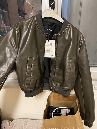 pull & bear kadın deri bomber ceket