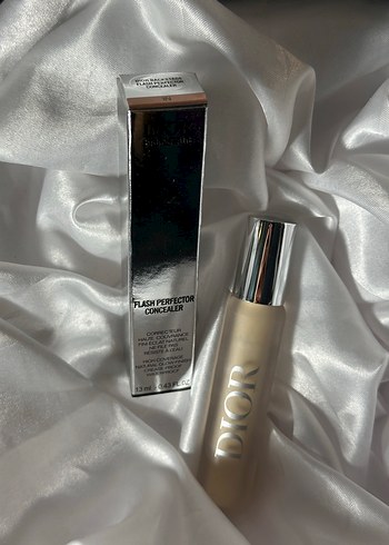 Dior Backstage Kapatıcı - Bej Parlak - Görsel 2