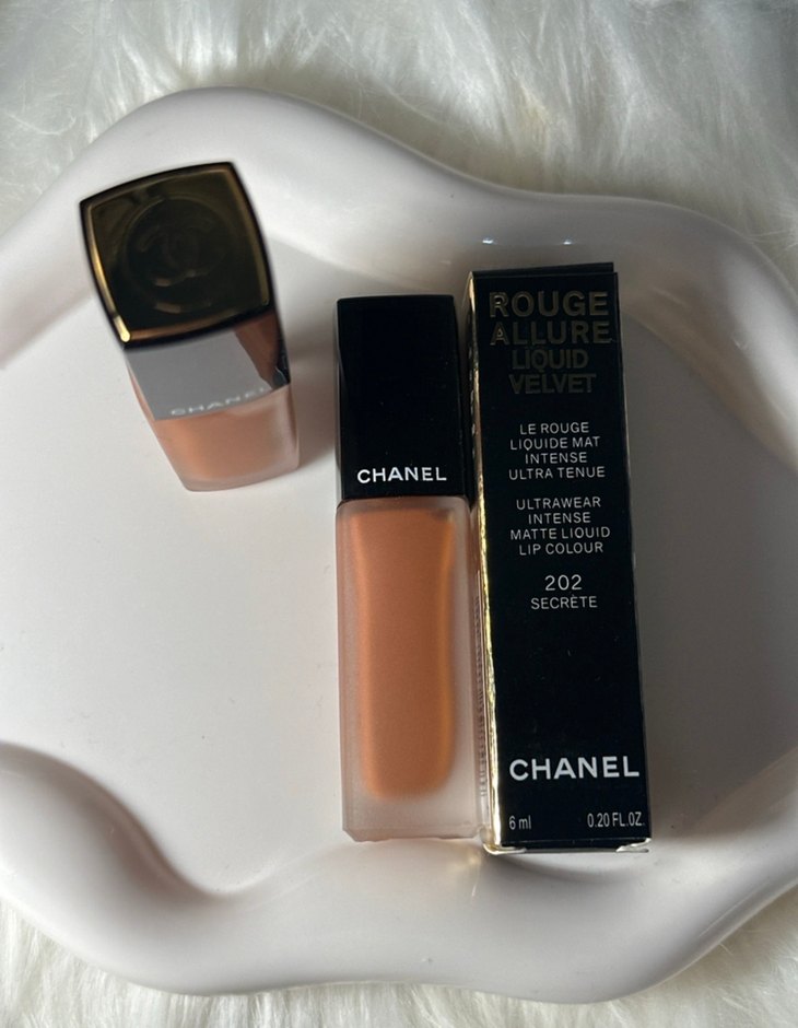 Chanel Rouge Allure Likit Mat Ruj 212 Stupefiante - Görsel 2