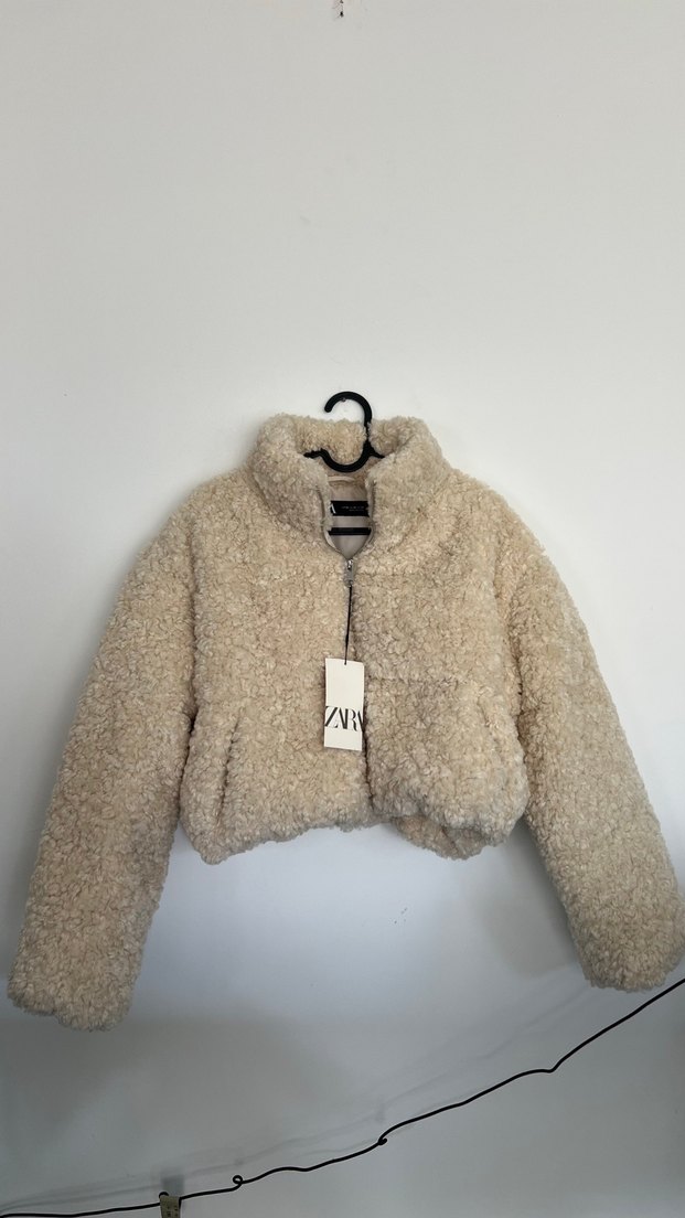 Zara Ekru Krem Etiketli Kürk Mont — görsel 4/8