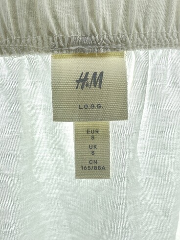 s Beden beyaz Renk H&M Bluz %70 İndirimli.