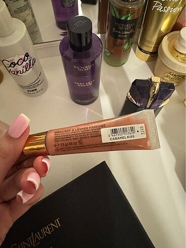 Victoria s Secret VİCTORİA'S SECRET CARAMEL KİSS LİP GLOSS
