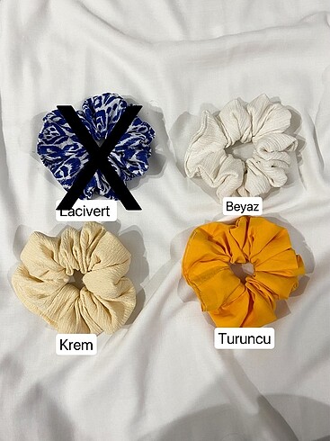 18adet scrunchie