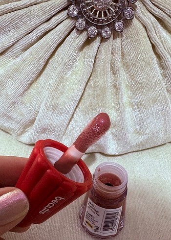 Beaulis New Year 677 Peony Pop Dudak Yağı - Görsel 5