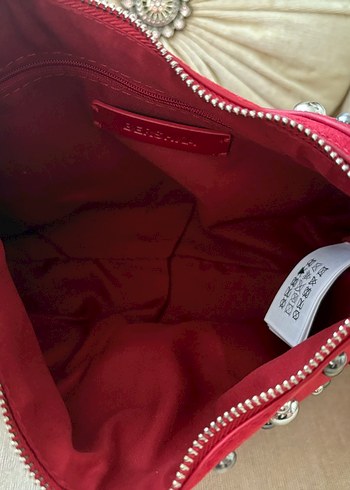 Bershka Bershka Zımbalı Kırmızı Suni Süet Çanta