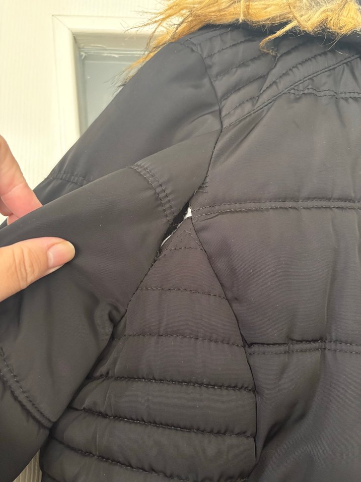 Lc Waikiki Siyah Kapüşonlu Şişme Mont — görsel 6/7