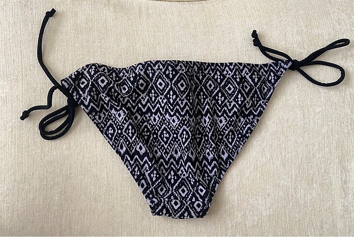 xl Beden siyah Renk Lc Waikiki bikini altı